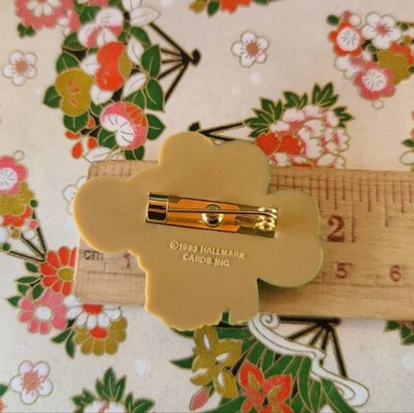 Hallmark Cards Inc. Three Leaf Clover Mouse Brooch - Picture 8 of 10